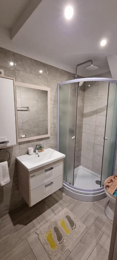 Apartmani Tatic Штиньян Экстерьер фото
