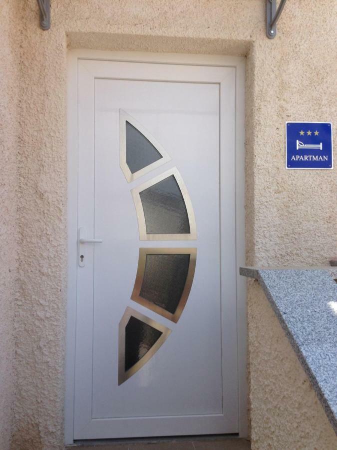 Apartmani Tatic Штиньян Экстерьер фото